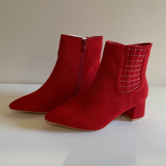 Viviany Heel The World Women's Ankle Boots Block Heel 2" Booties Rhinestones New - Picture 4 of 17